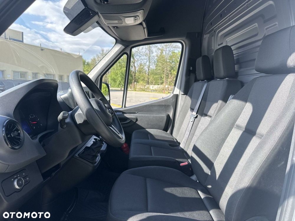 Mercedes-Benz Sprinter FURGON - 18