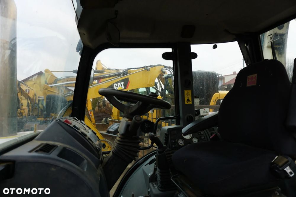 Terex TLB 890 PS - 8