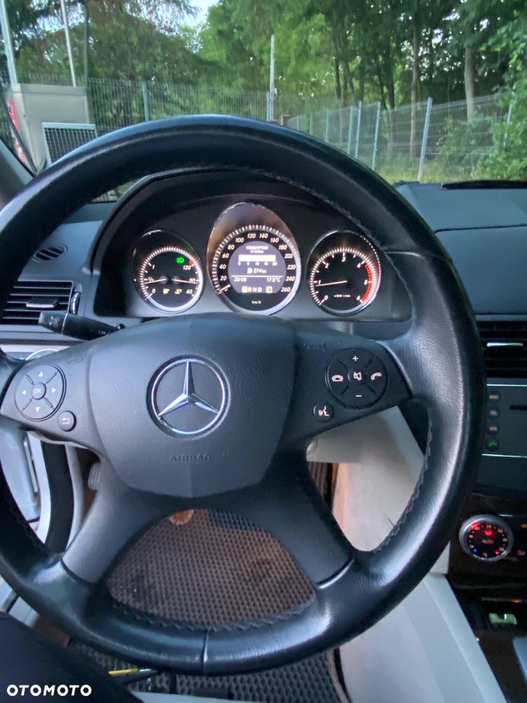 Mercedes-Benz Klasa C - 23