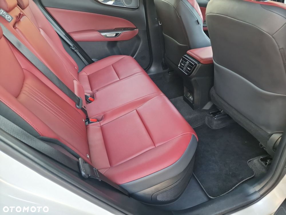 Lexus NX 350h Business AWD - 14