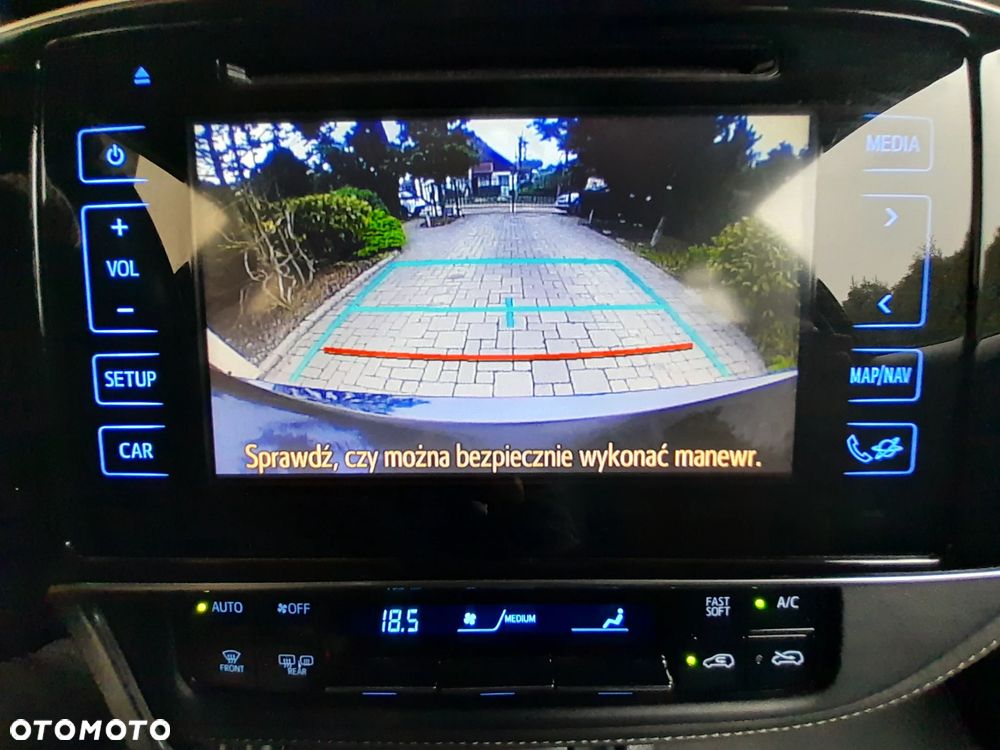 Toyota Auris 1.6 Premium - 15