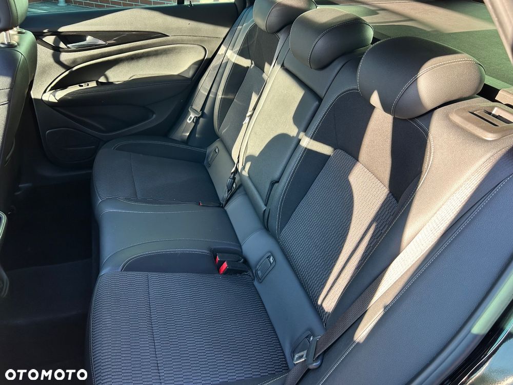 Opel Insignia - 24