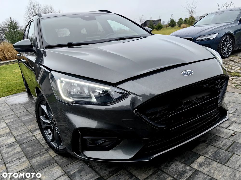 Ford Focus 1.5 EcoBlue Start-Stopp-System ST-LINE - 24