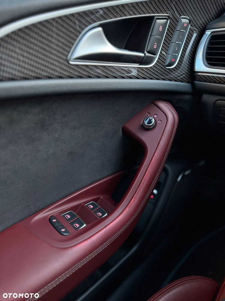 Audi S6 Avant - 15