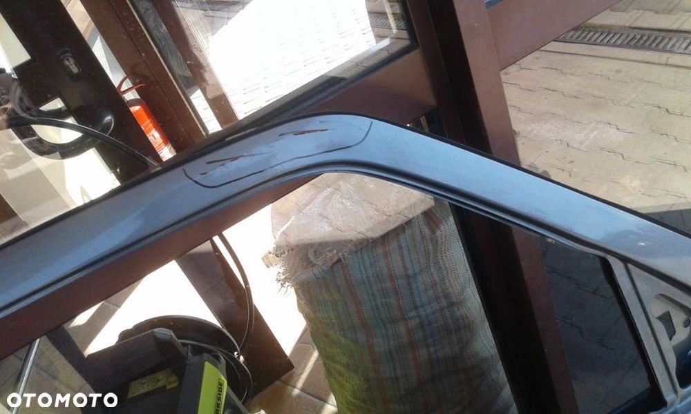 Suzuki Jimny prawe drzwi przednie - 2