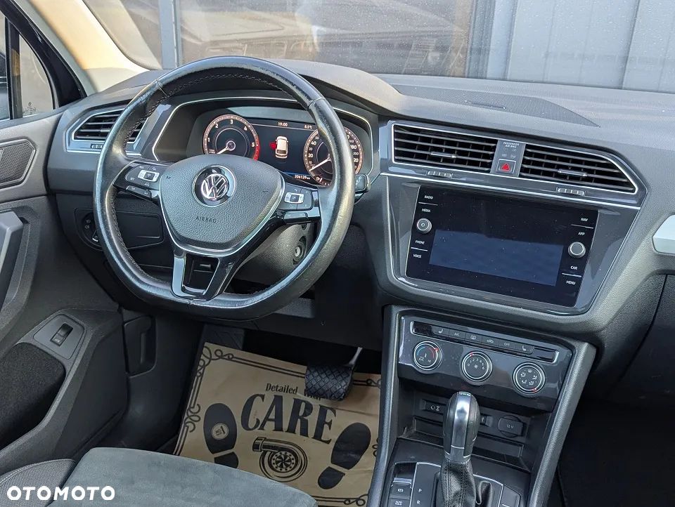 Volkswagen Tiguan 2.0 TDI SCR DSG - 22