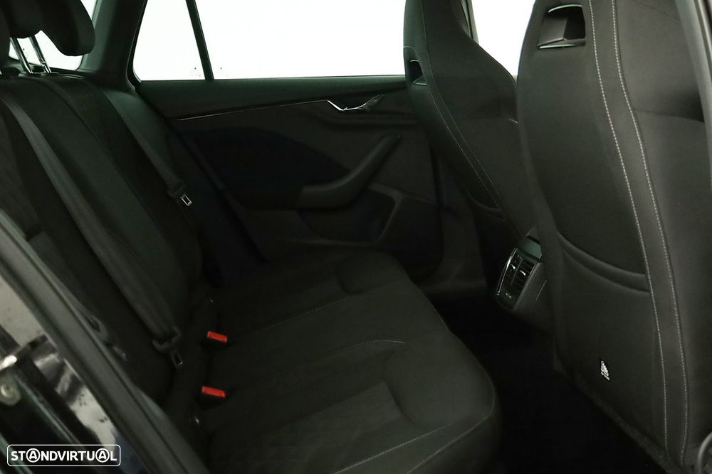 Skoda Kamiq 1.0 TSI Ambition DSG - 21