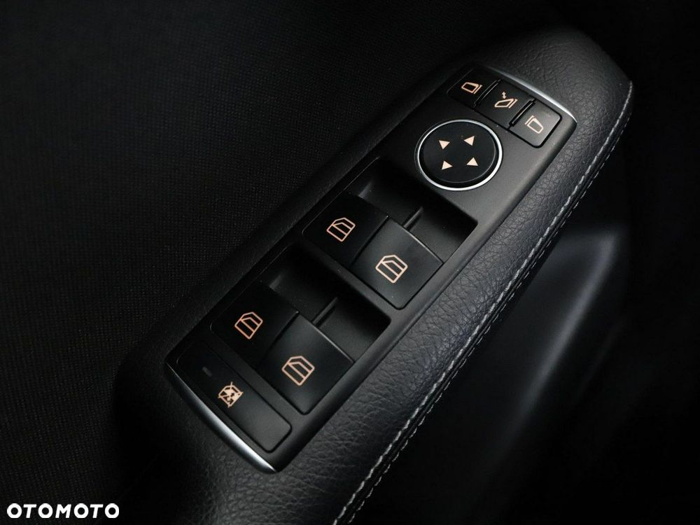 Mercedes-Benz Klasa B 180 CDI - 36