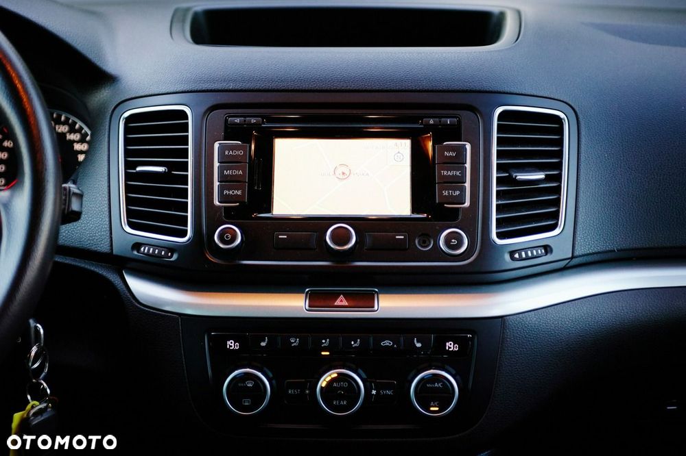 Volkswagen Sharan 2.0 TDI BlueMotion Technology Comfortline - 20