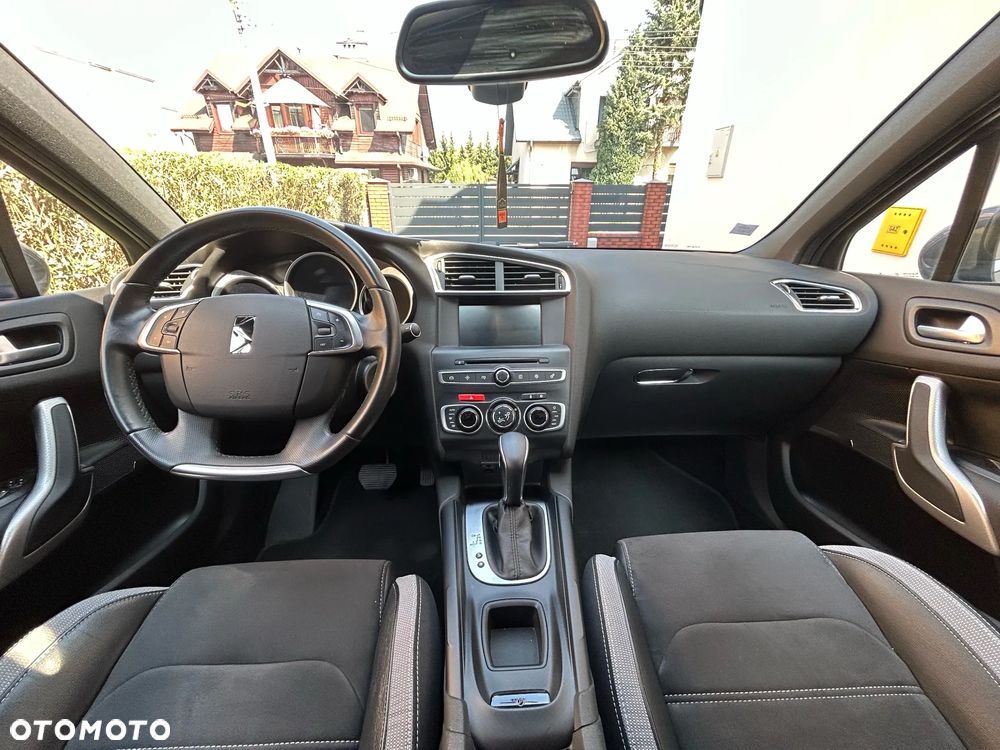 DS Automobiles DS 4 - 10