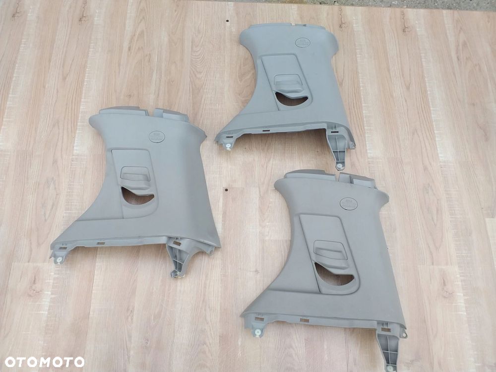 TOYOTA SIENNA osłona słupka prawa górna poszycie - 1