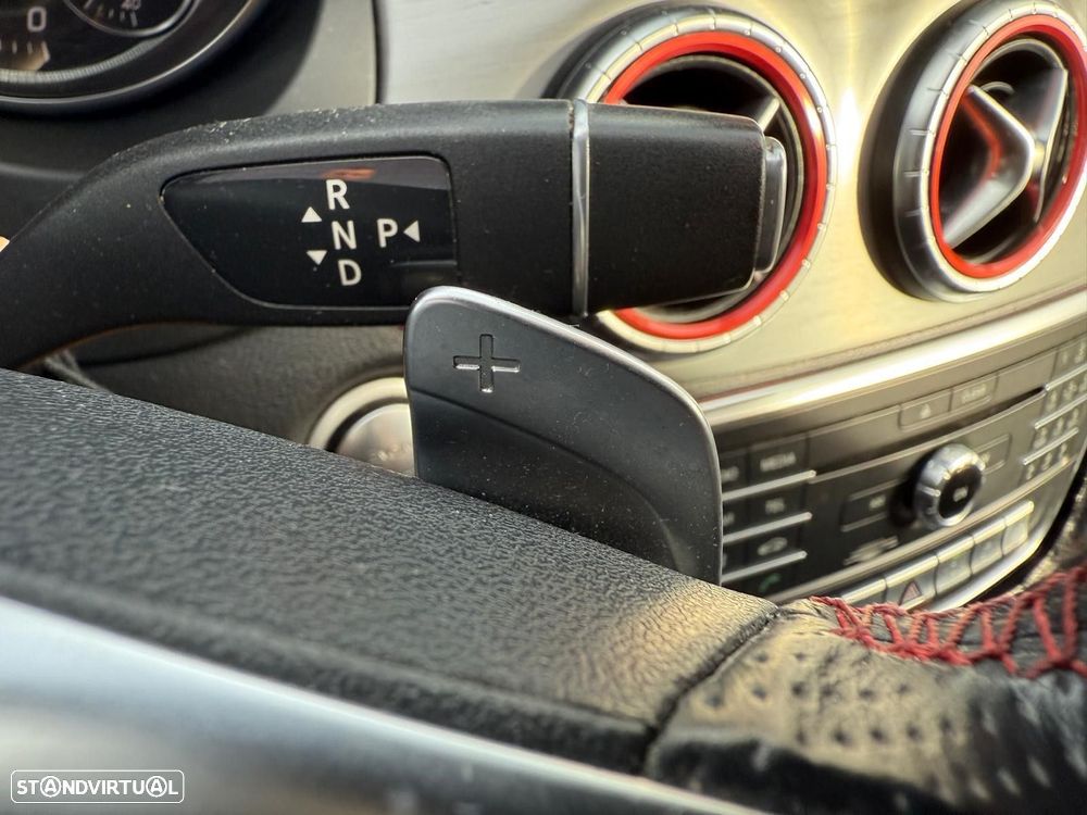 Mercedes-Benz CLA 200 d Shooting Brake AMG Line Aut. - 29