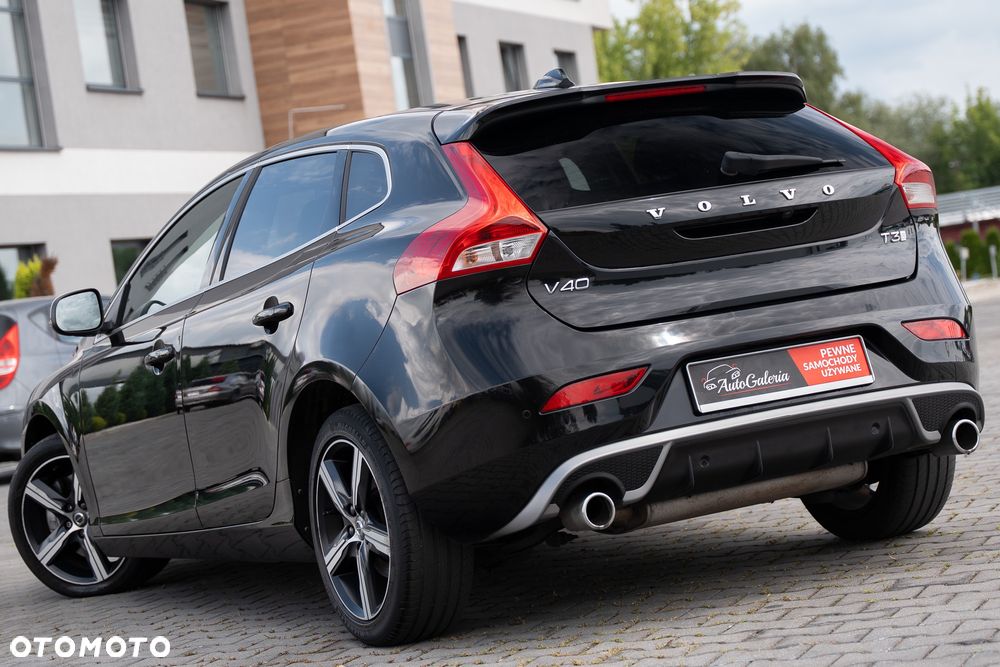 Volvo V40 T3 Geartronic RDesign - 14