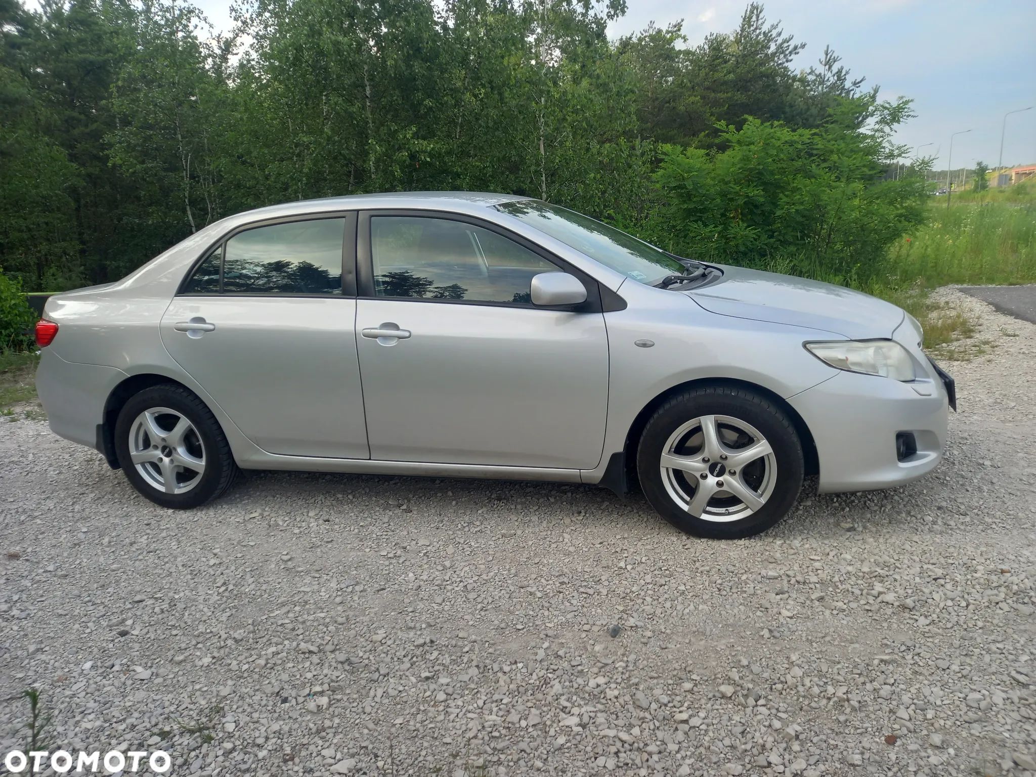 Toyota Corolla 2.0 D-4D Luna - 1