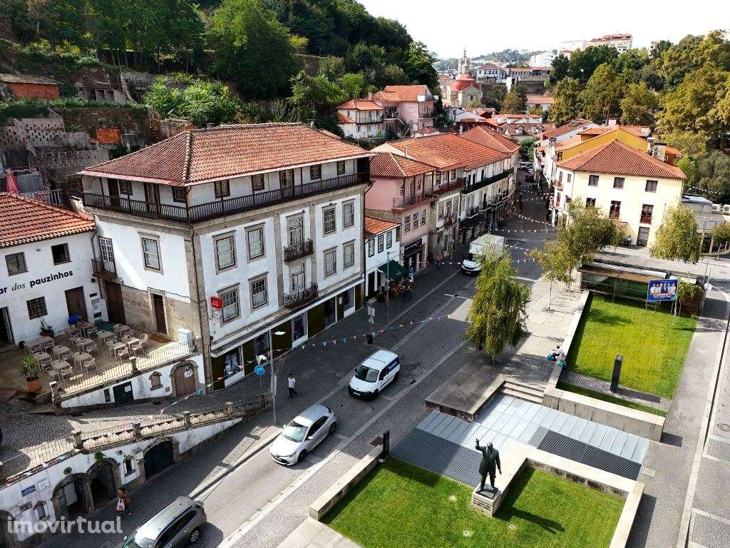 PRÉDIO HISTÓRICO NO CORAÇÃO DE AMARANTE - Grande imagem: 3/20