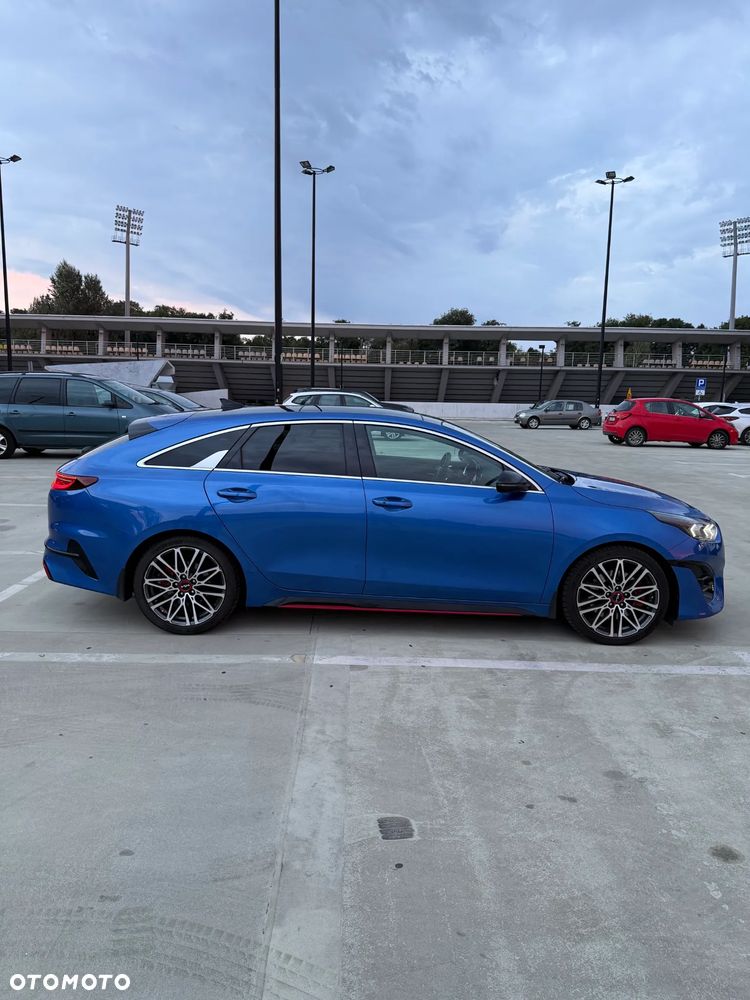Kia ProCeed - 11