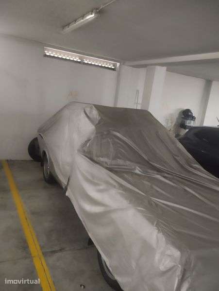 Lugar de garagem e arrumos/arrecadação - Grande imagem: 5/6