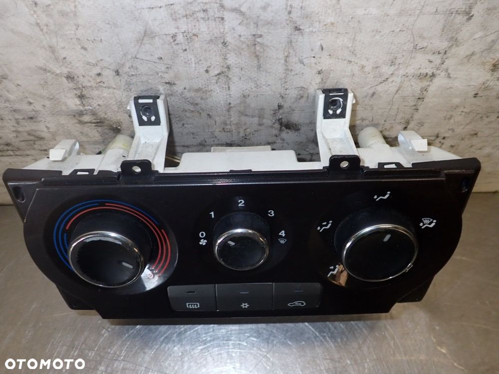 PANEL STEROWANIA NAWIEWU KLIMATYZACJI FIAT BRAVO II 1.9 5G7846100 - 2