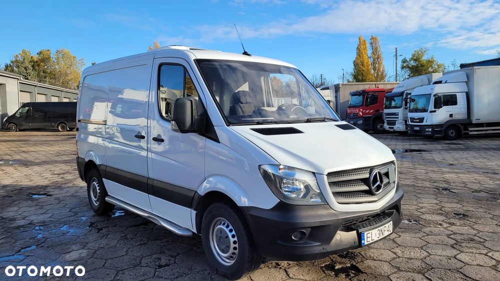 Mercedes-Benz Sprinter - 9