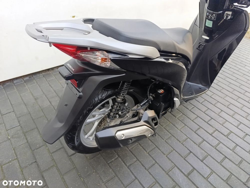 Honda SH - 21