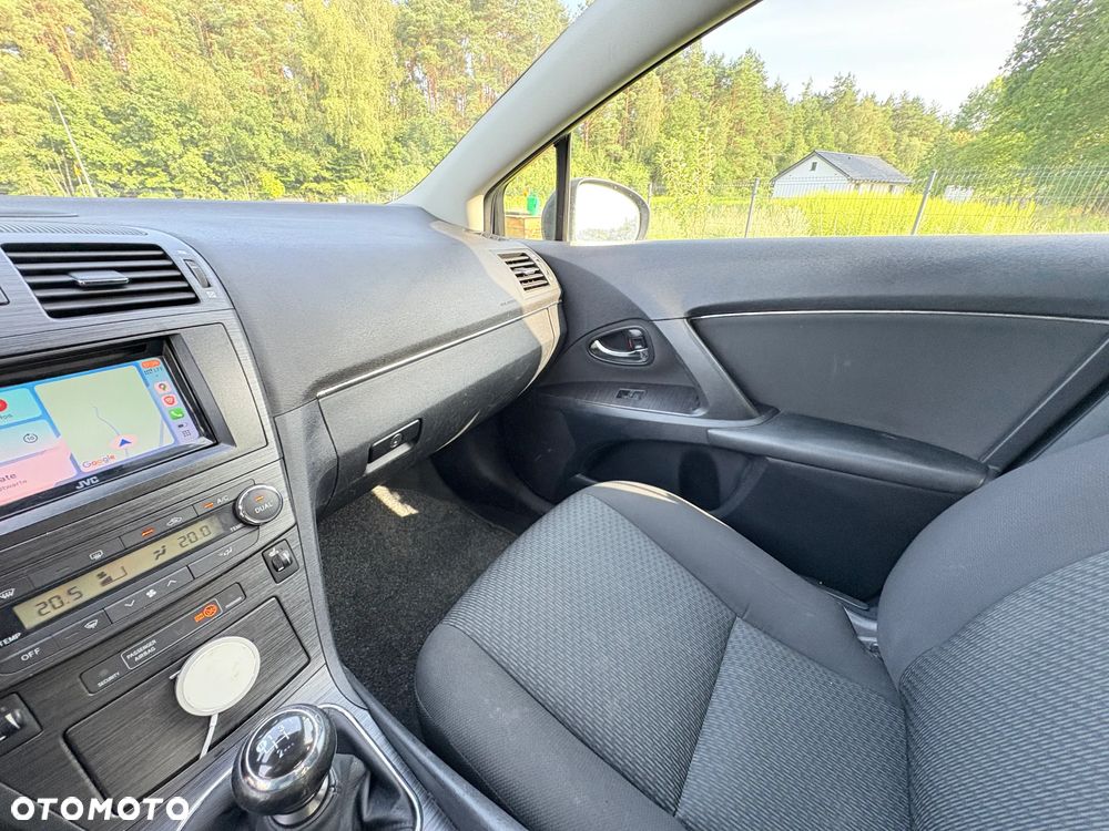Toyota Avensis 1.8 Premium EU5 - 8