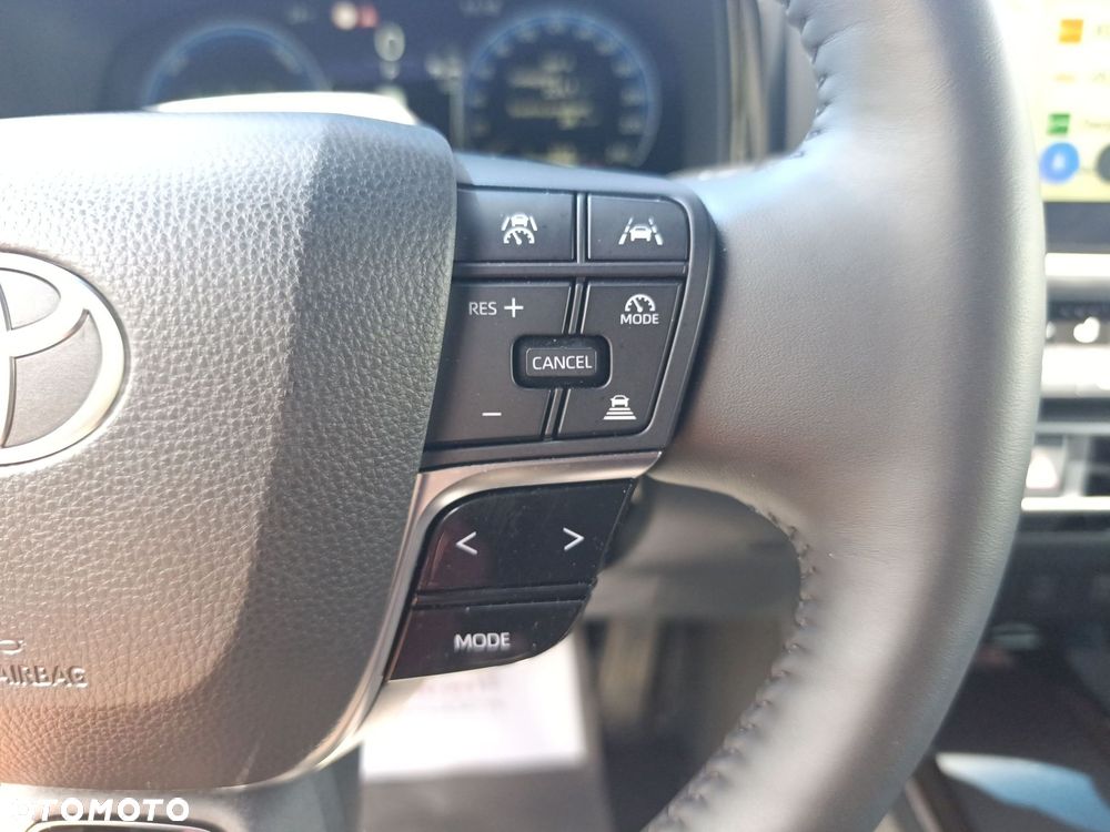 Toyota Camry - 20