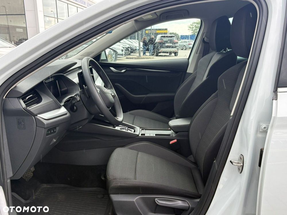 Skoda Octavia 1.5 TSI mHEV Selection DSG - 12