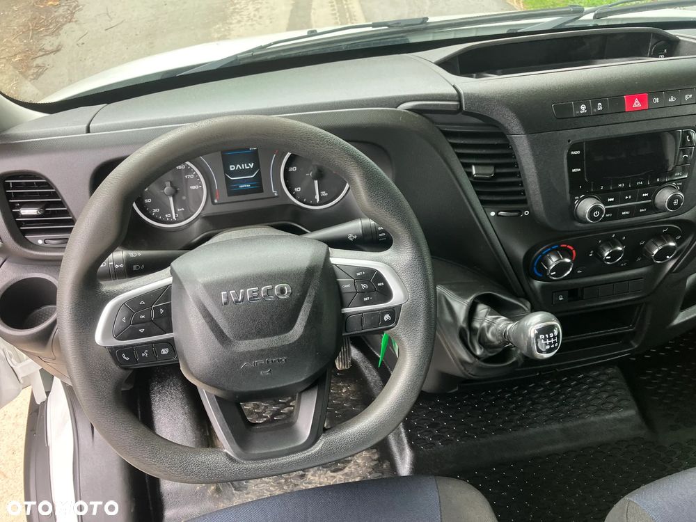 Iveco DAILY 35C16 kontener kurierka 3.0 silnik - 7