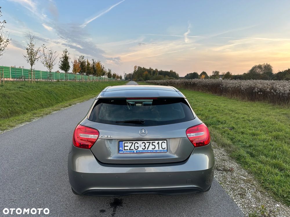 Mercedes-Benz Klasa A 180 BlueEfficiency Edition - 10