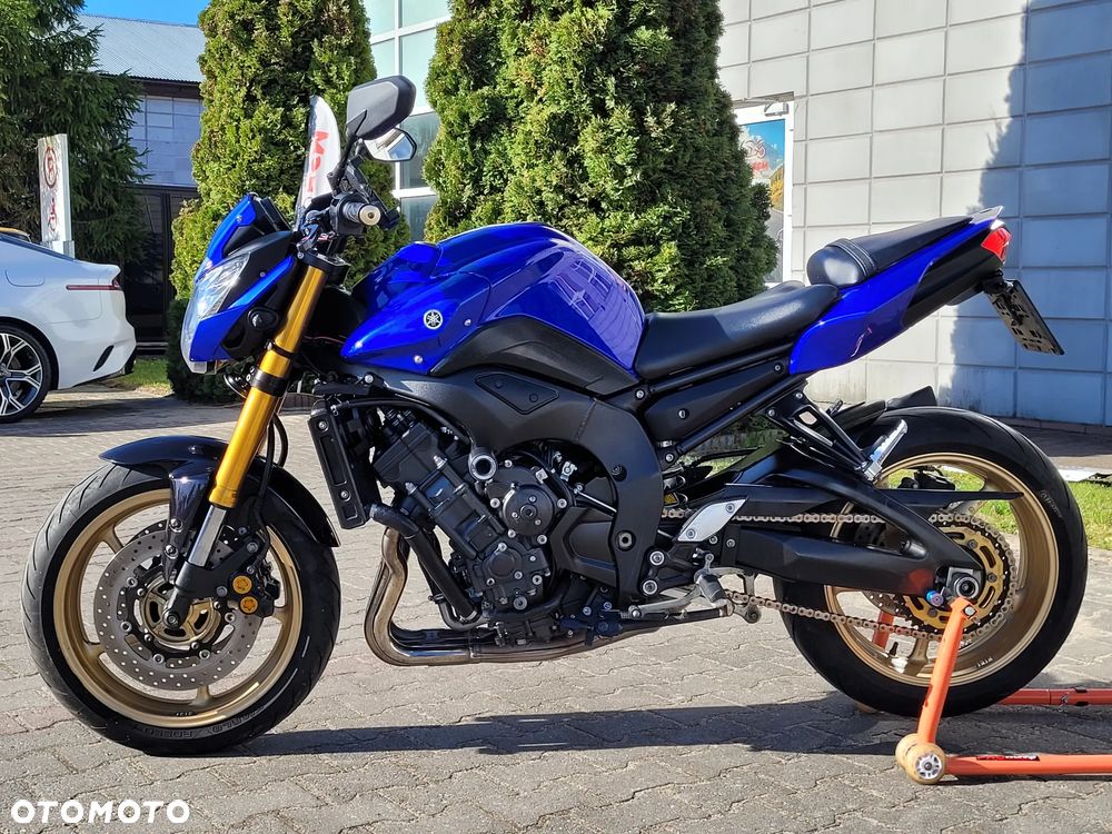 Yamaha FZ8 - 4