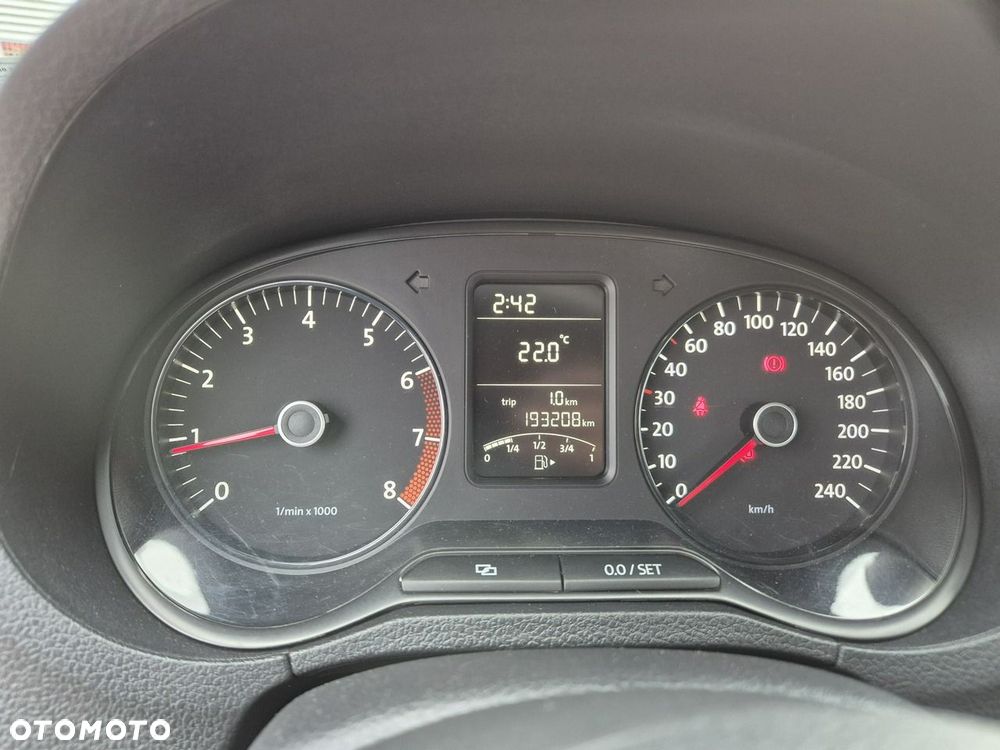 Volkswagen Polo - 16