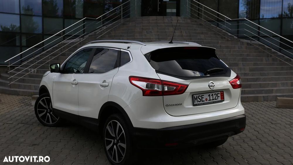 Nissan Qashqai 1.6 DCI Start/Stop 4X4-i Tekna - 16