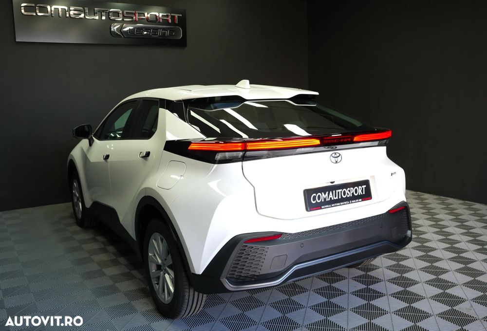 Toyota C-HR - 4