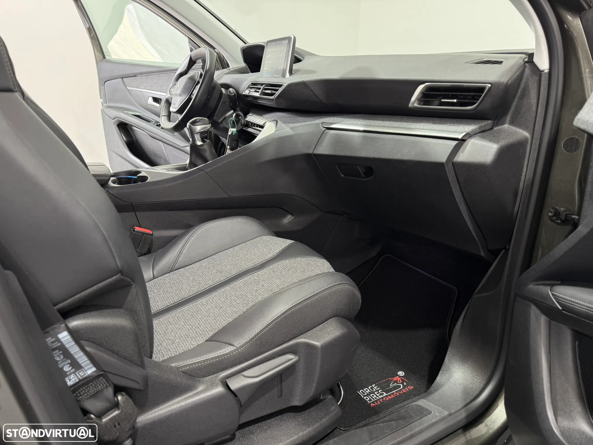 Peugeot 3008 1.5 BlueHDi Allure - 33