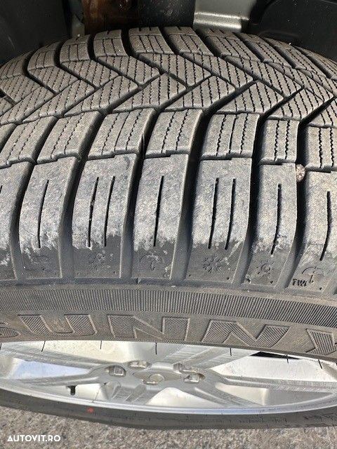 Land Rover Freelander 2 2.2L SD4 - 6