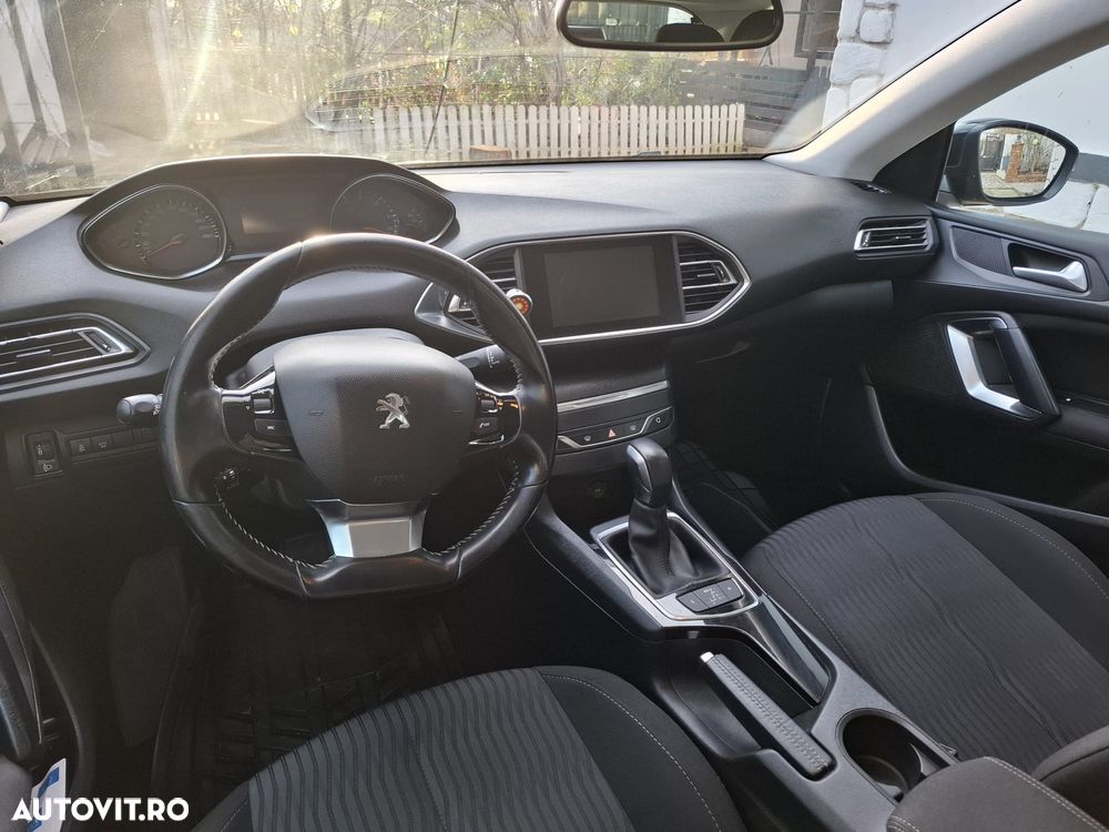 Peugeot 308 - 6