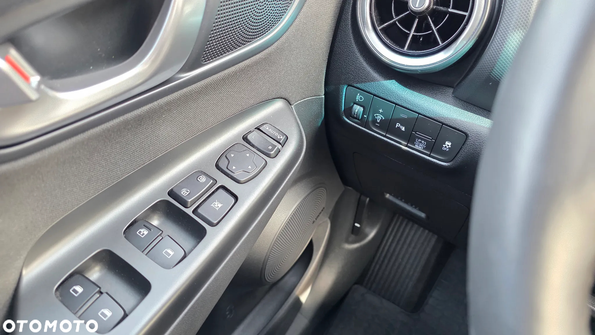 Hyundai Kona 1.6 GDI Hybrid Executive DCT - 7