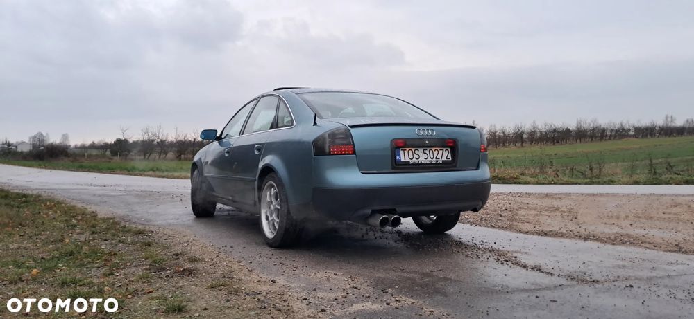 Audi A6 Limousine 2.4 - 3