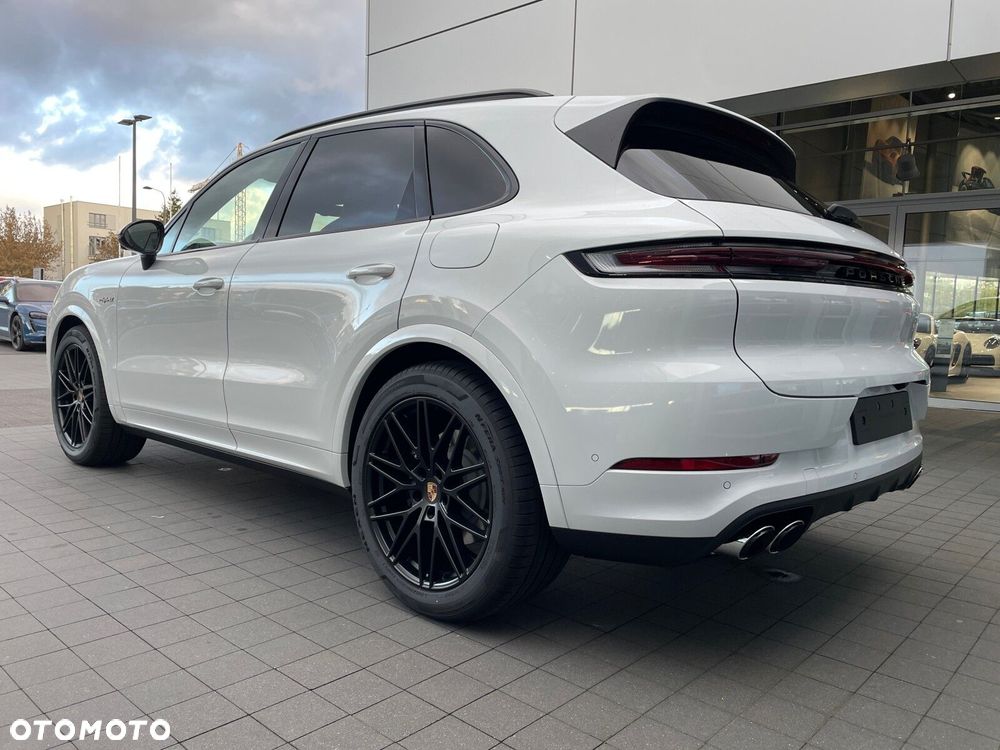 Porsche Cayenne - 10