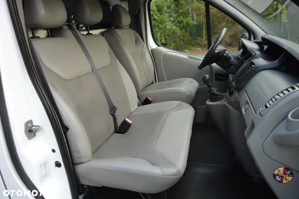 Opel VIVARO - 14