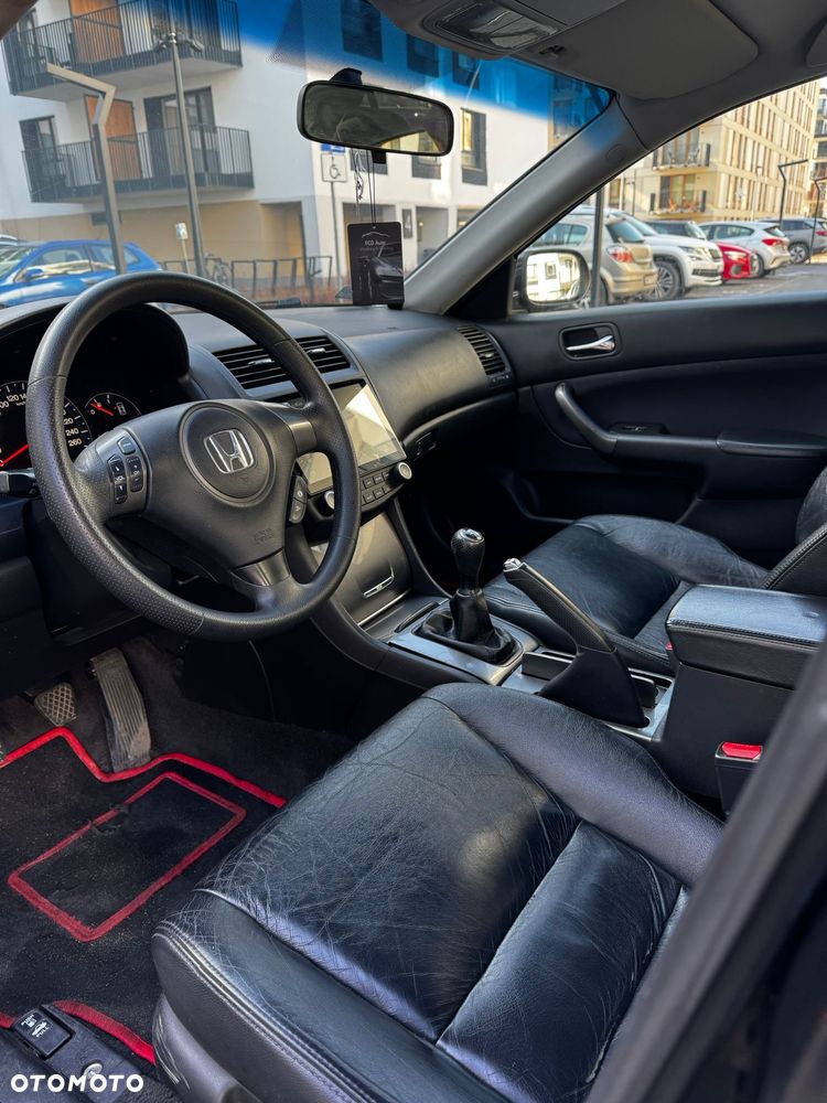 Honda Accord 2.0 Executive - 11