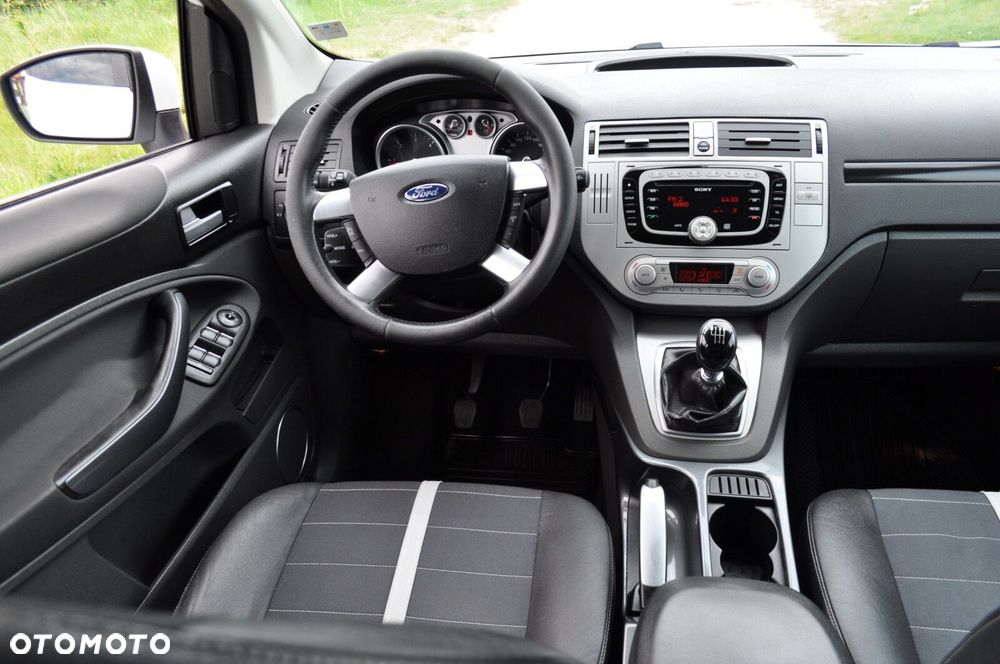 Ford Kuga - 9