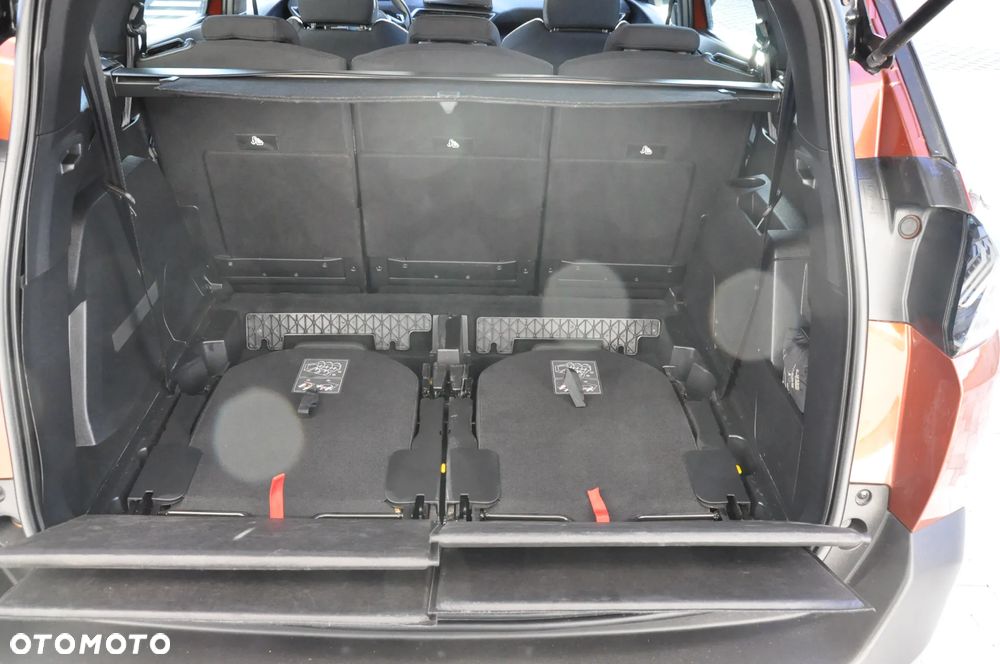Peugeot 5008 1.2 PureTech Allure S&S EAT8 - 15