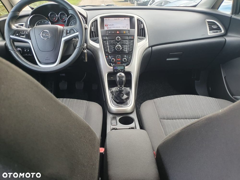 Opel Astra 1.4 Turbo Design Edition - 32