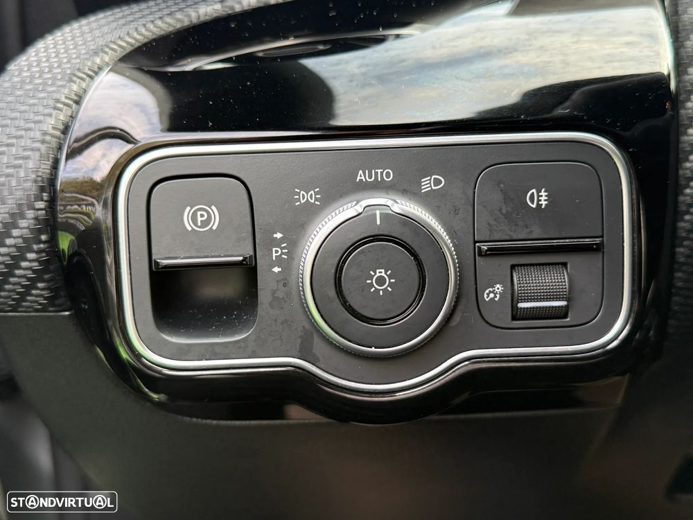 Mercedes-Benz A 180 d 7G-DCT Progressive - 29