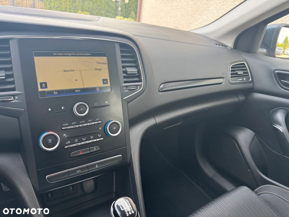 Renault Megane ENERGY TCe 100 EXPERIENCE - 12