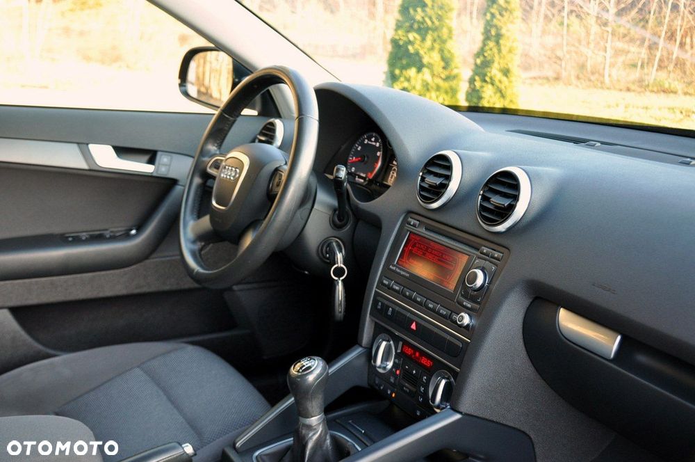 Audi A3 Sportback - 18