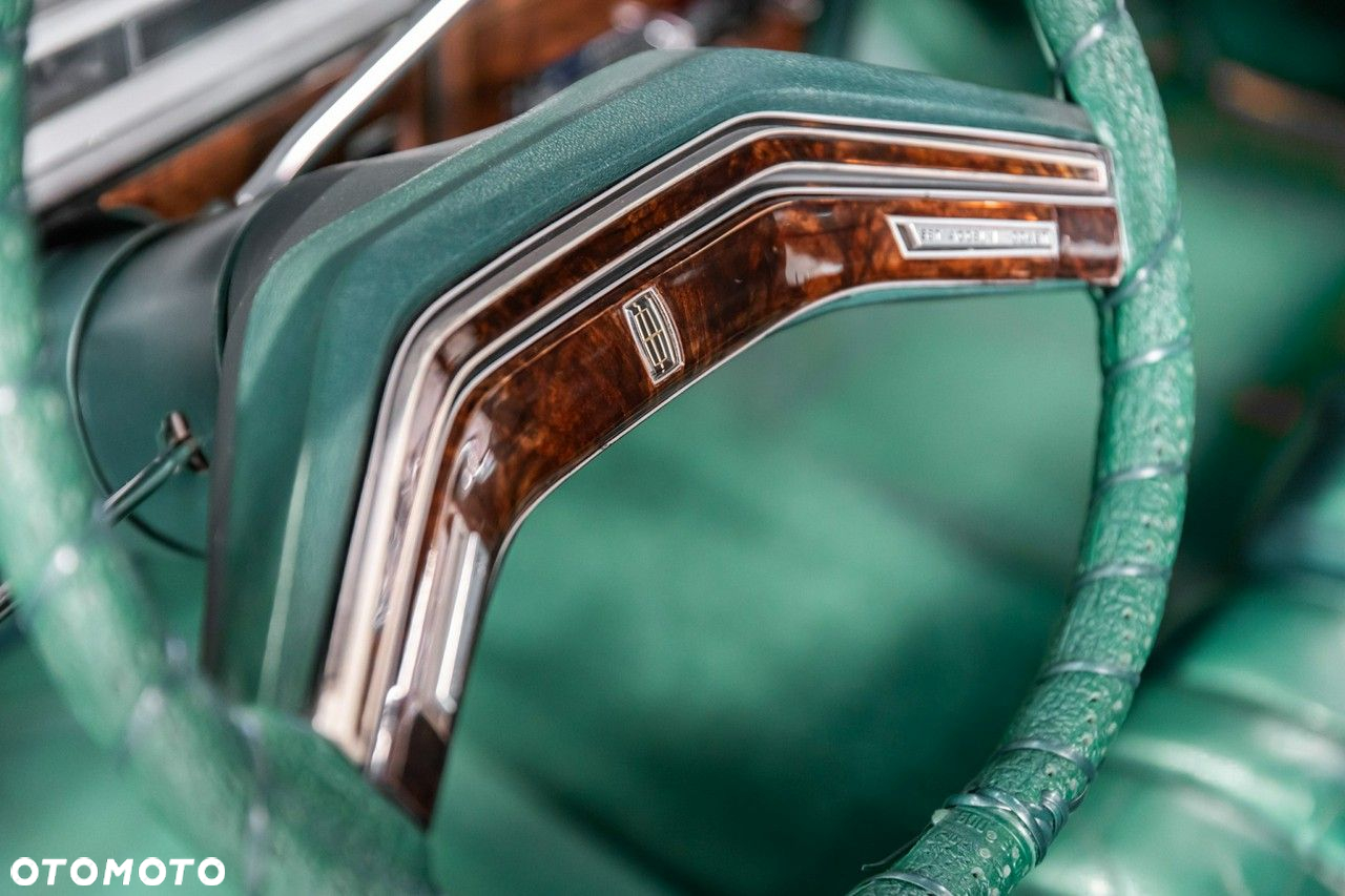 Lincoln Continental - 33