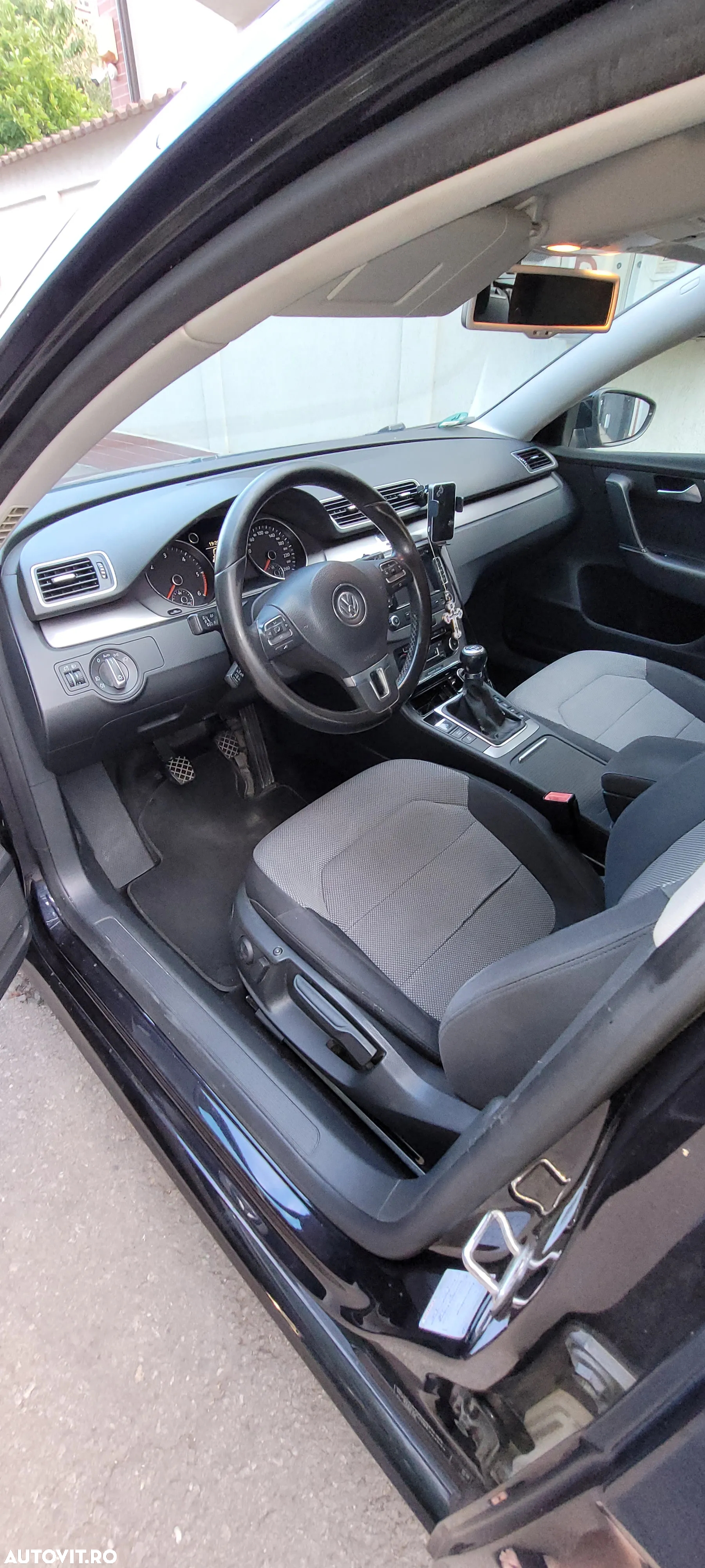 Volkswagen Passat Variant 1.6 TDI BlueMotion Technology Comfortline - 36