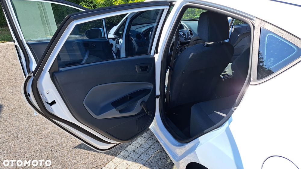 Ford Fiesta - 16